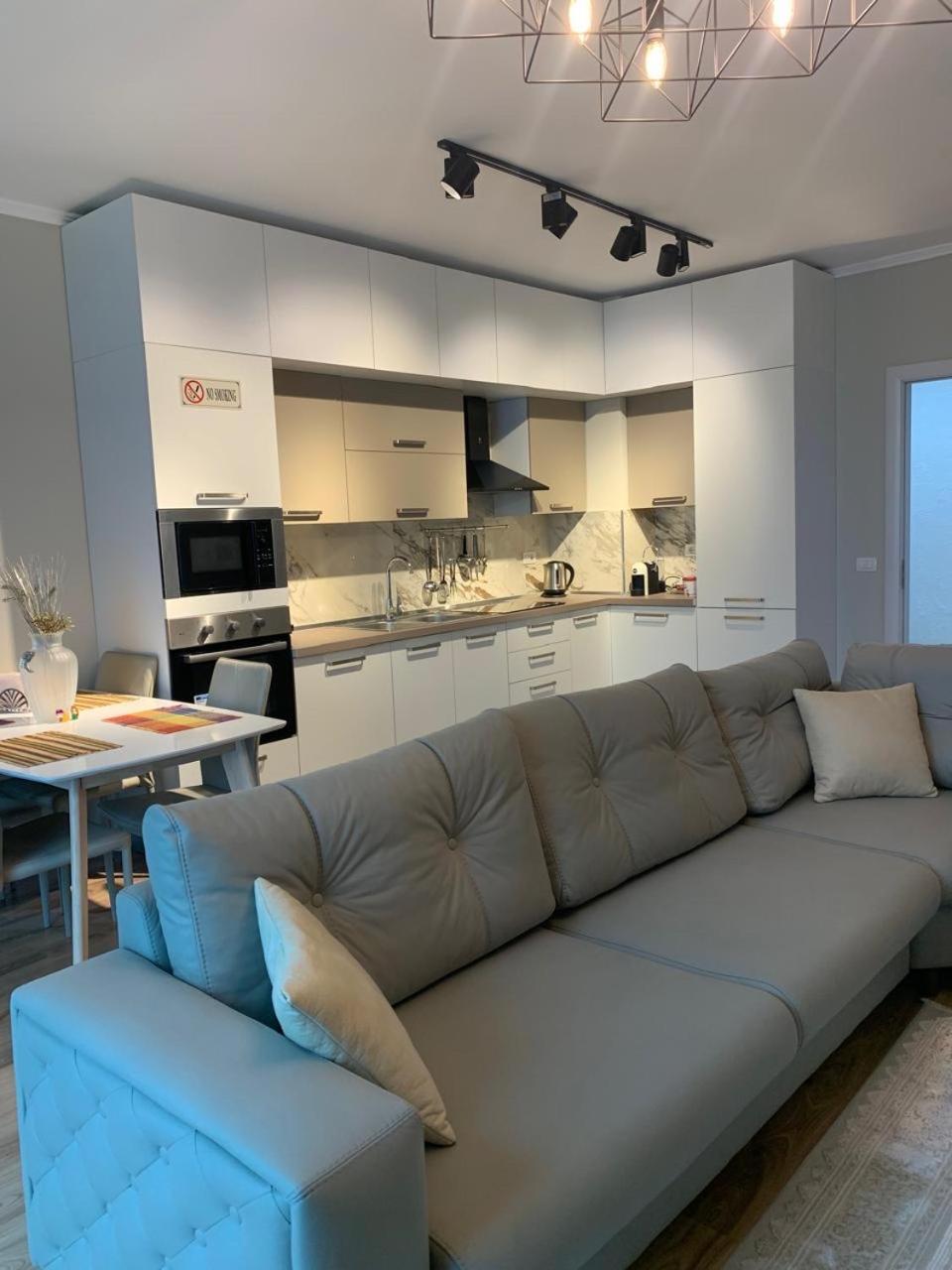 Sky & Sea View Luxury Apartments ดูร์เรส ภายนอก รูปภาพ