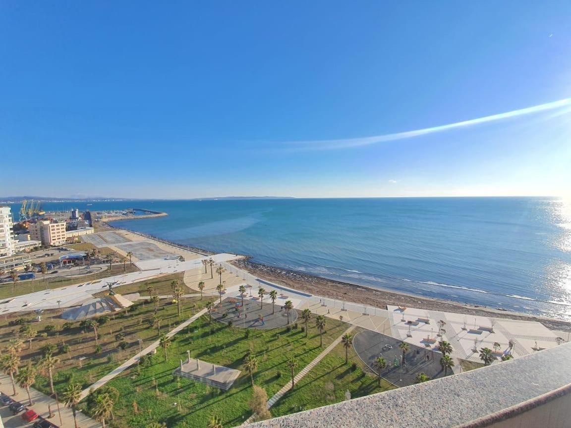 Sky & Sea View Luxury Apartments ดูร์เรส ภายนอก รูปภาพ