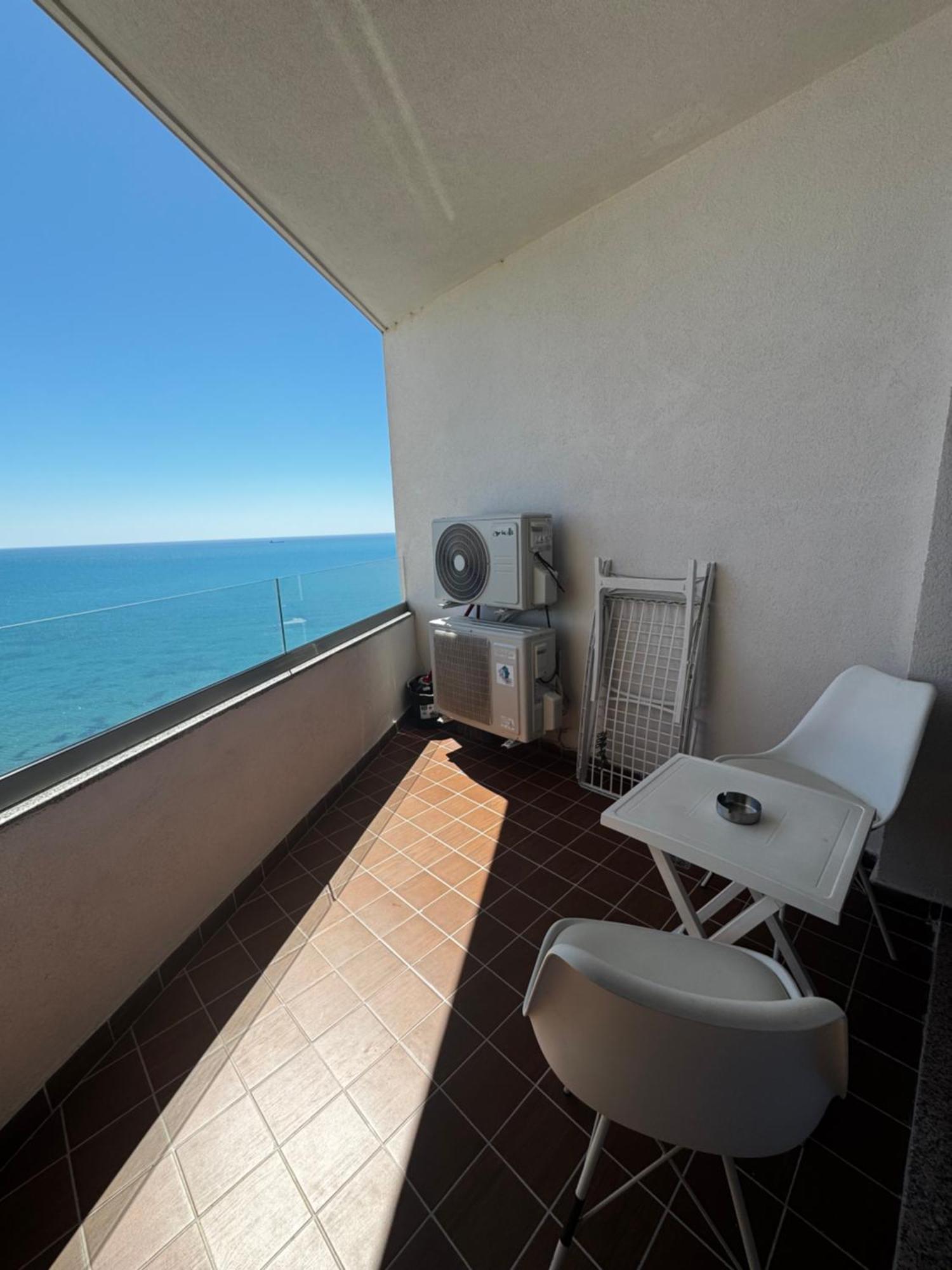 Sky & Sea View Luxury Apartments ดูร์เรส ภายนอก รูปภาพ