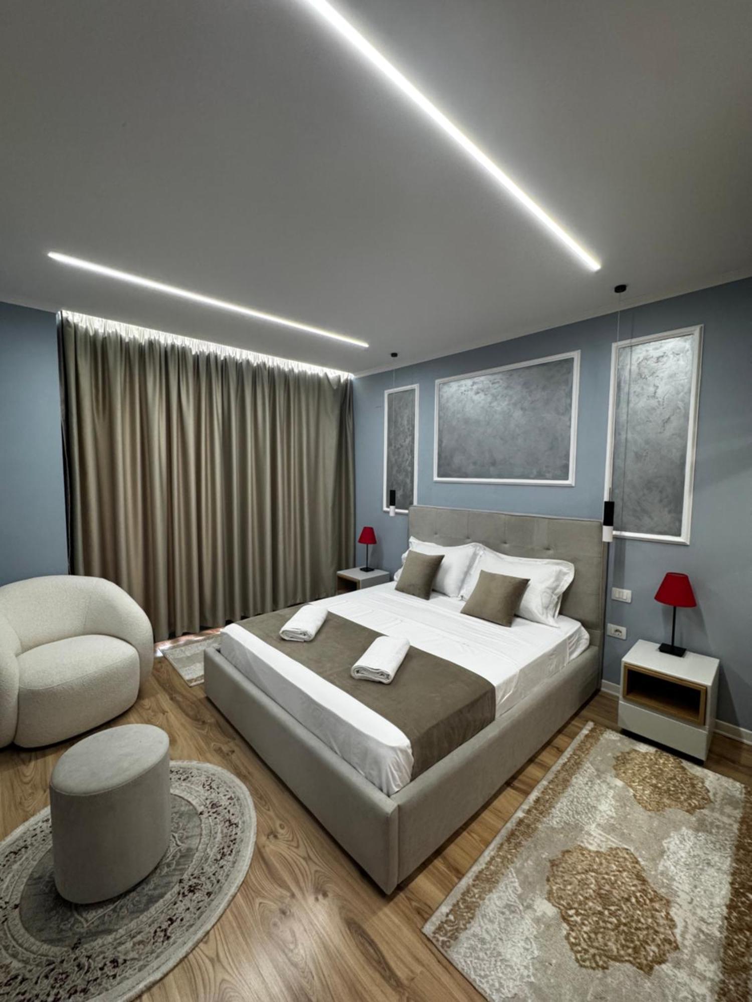 Sky & Sea View Luxury Apartments ดูร์เรส ภายนอก รูปภาพ