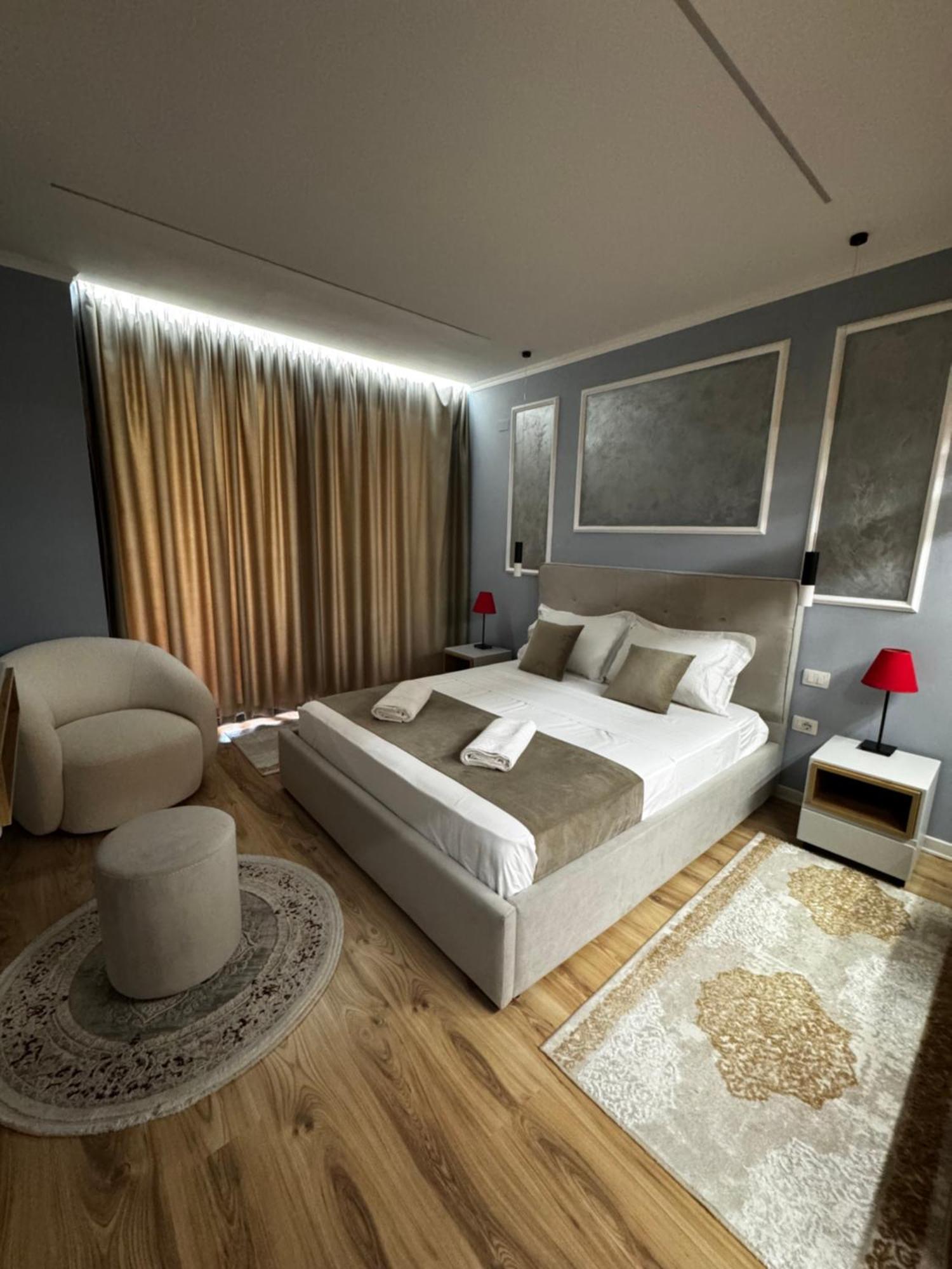 Sky & Sea View Luxury Apartments ดูร์เรส ภายนอก รูปภาพ