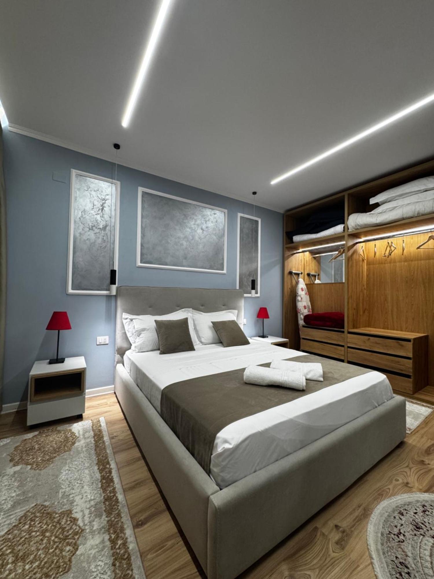 Sky & Sea View Luxury Apartments ดูร์เรส ภายนอก รูปภาพ